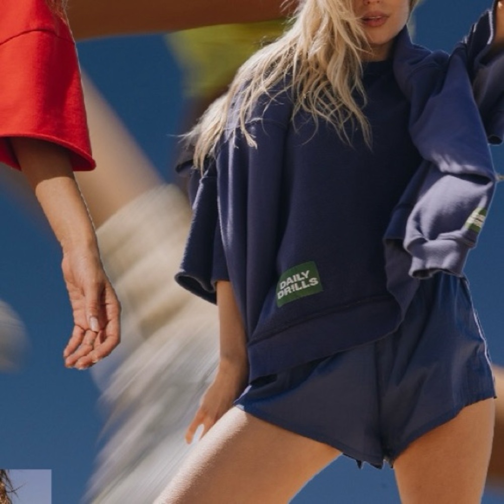 Daily Drills Cropped Sleeve Crew - Navy
